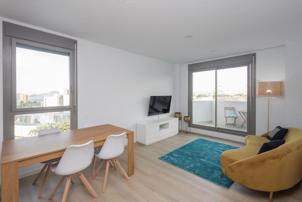 דירות לאס פאלמס דה גראן קנאריה Casa Vacacional Isis Con Piscina מראה חיצוני תמונה