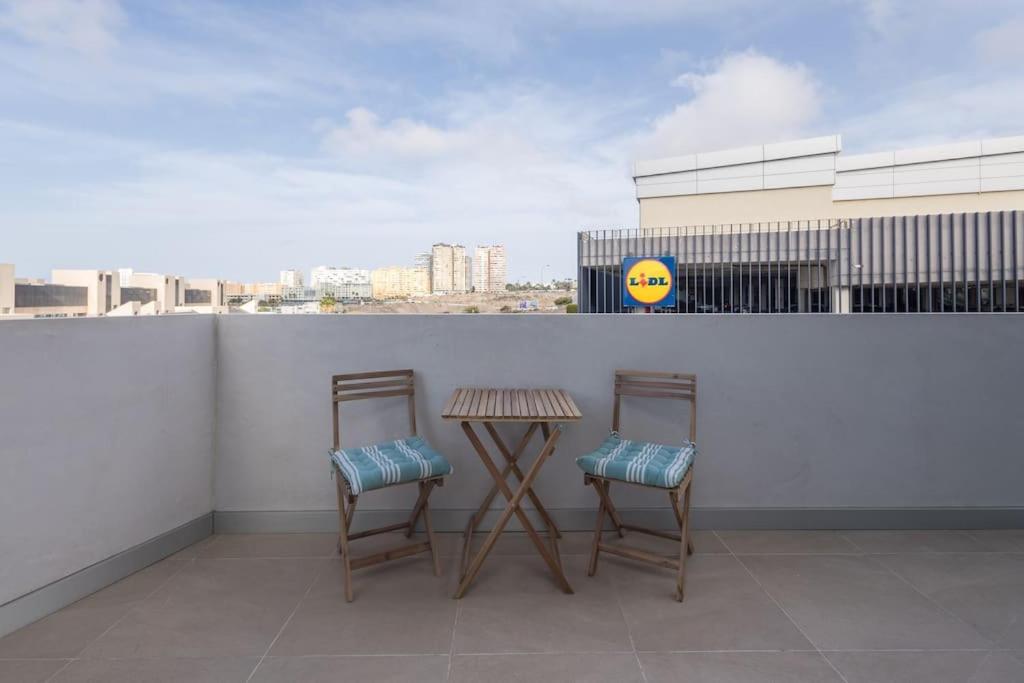 דירות לאס פאלמס דה גראן קנאריה Casa Vacacional Isis Con Piscina מראה חיצוני תמונה